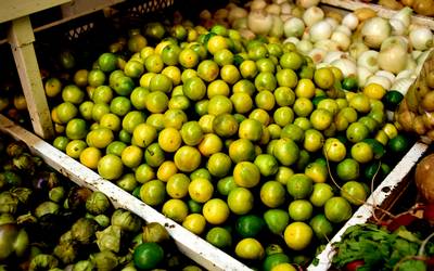 Resultado de imagen para limon cebolla jitomate en mercados